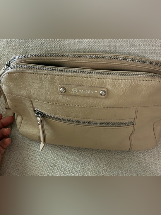 B. Makowsky Tan Crossbody Genuine
Leather Bag Purse - Picture 11 of 16